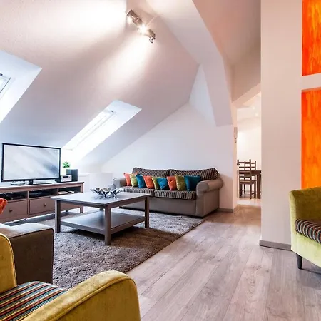 Luxury Paulay Street Apartment Budapest
